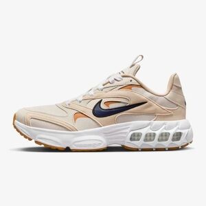 Nike Men's Beige and Navy Athletic Sneakers